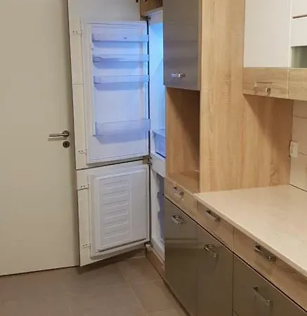 Apartament Regim * Брашов